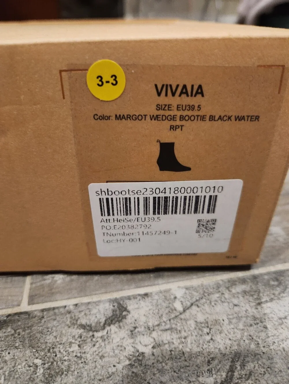 Vivaia Margot Wedge Booties size 8.5 / 39.5 Black